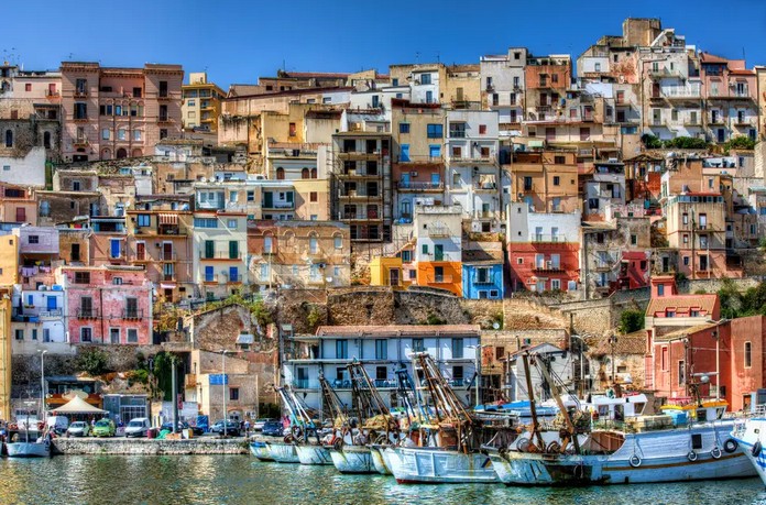 Siciliaans stadje Sambuca huizen voor één euro