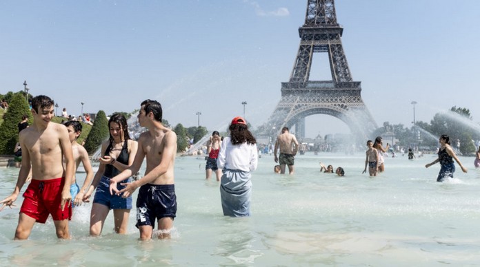 Dangerous Heatwave (45°C) hits Europe 😲 Spain, France, Germany & Italy ...