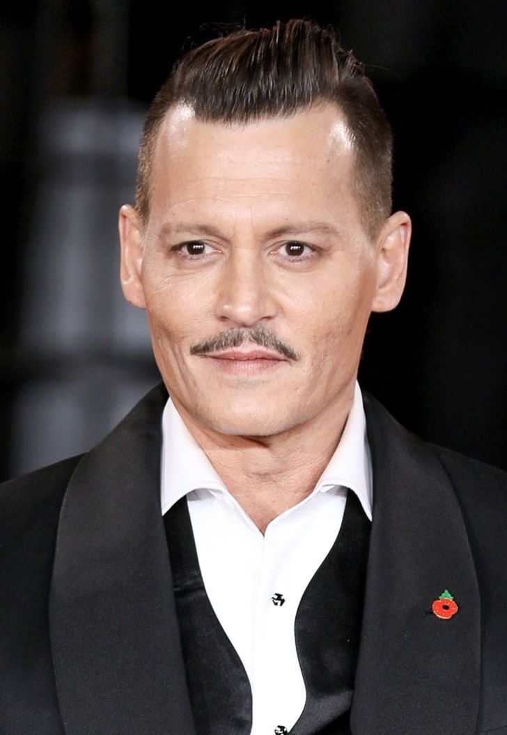 Johnny Depps look changes